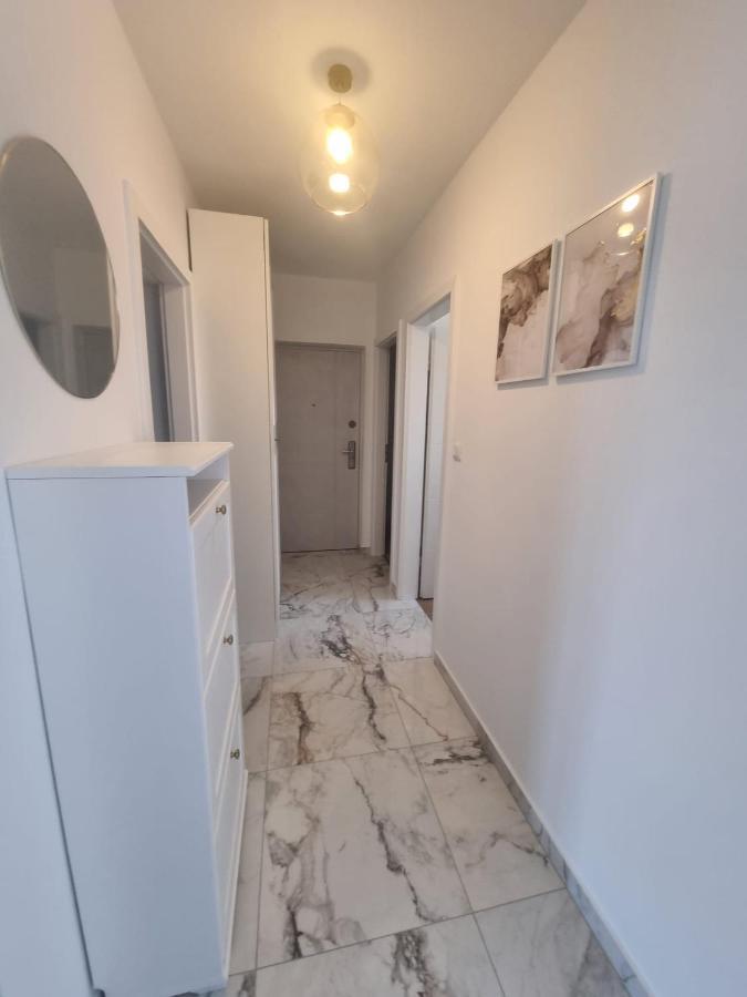 Apartman With View On Marine *